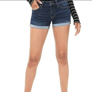 Abercrombie & Fitch Low Rise Cuffed Denim Shorts Medium Wash, sz6